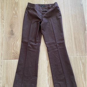 Kenneth Cole Brown dress pants size 6. Seldom worn in great condition.